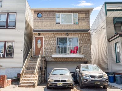 16 Delaware Ave, Jersey City, NJ, 07304