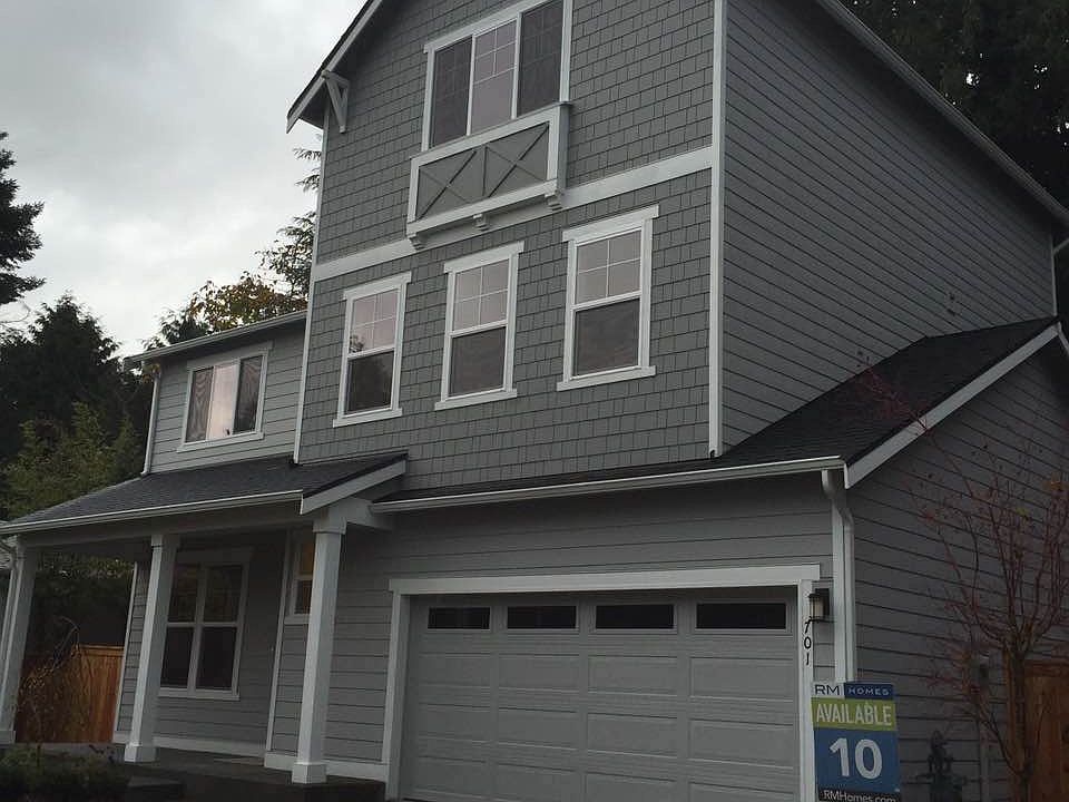 1st image of 701 207th St SW