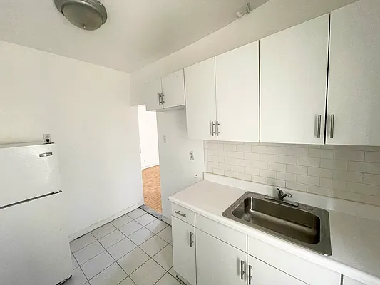 Rented by Pear NYC LLC | media 5