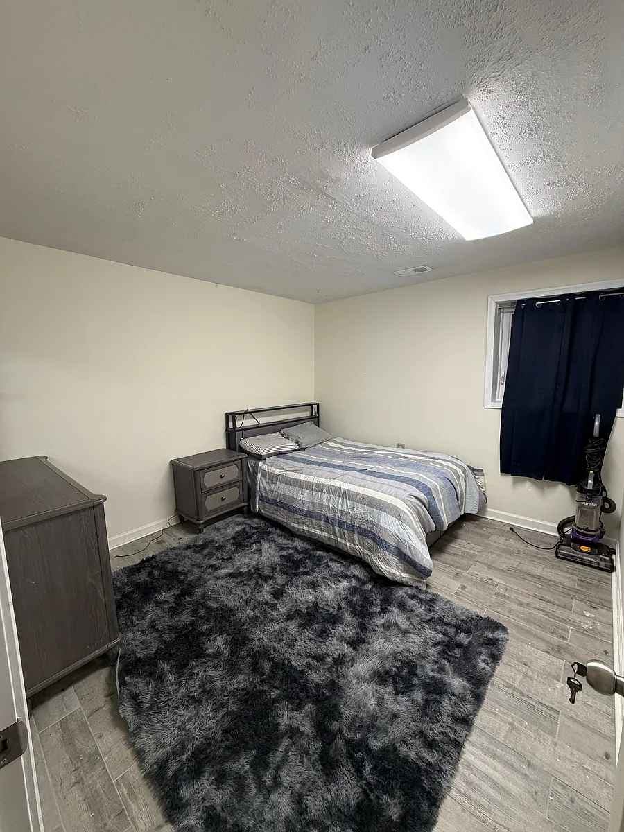 Building Photo - 301 S Fillmore St #BASEMENT