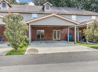 114 Deraney Ln, Lafayette, LA 70503