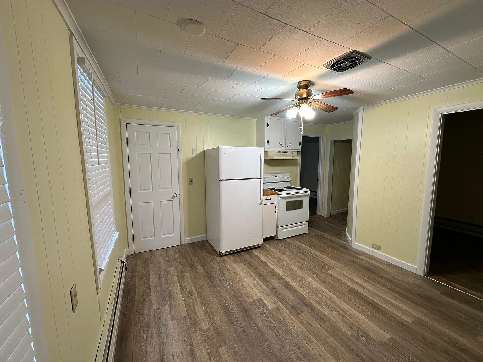 2 bed, 1.0 bath, 950 sqft, $1,750 — Photo 2