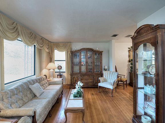 2nd image of 4223 Barmer Dr