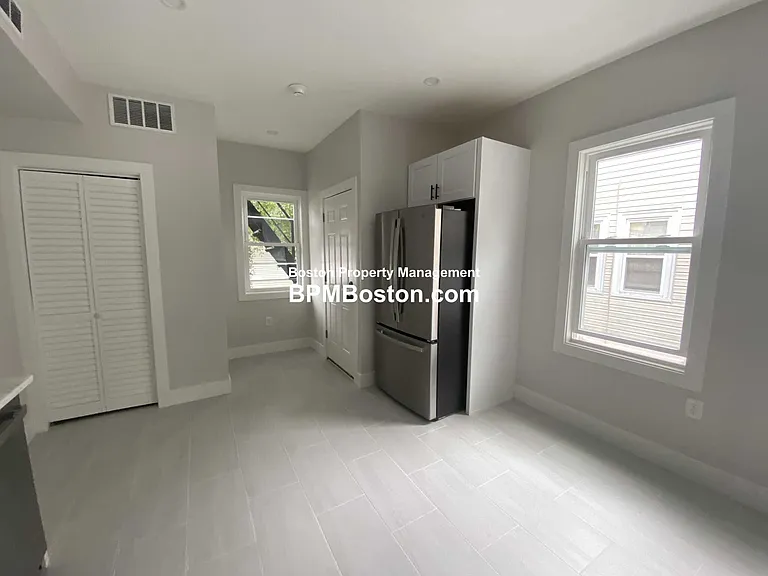 Glenway St — Photo 8