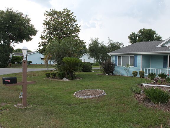 Corner lot! Lush Landscaping