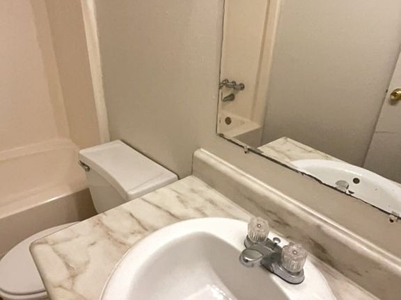 5th image of 3501 Denson Dr #A