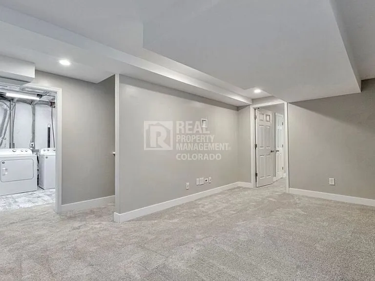 9911 Aftonwood St — Photo 19