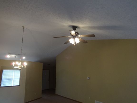 2nd image of 464 Scandia