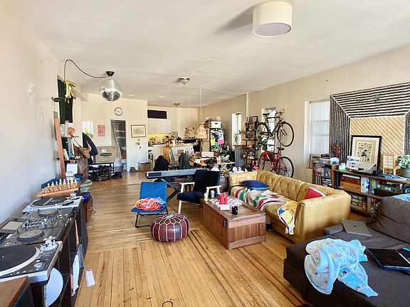 4th image of 718 Washington Ave APT 3