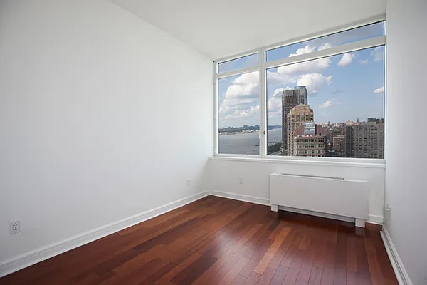 Rented by BLU Real Estate | media 12
