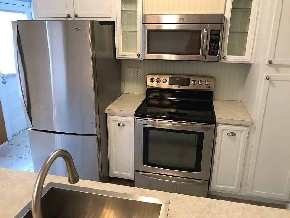1st image of 3330 Melody Ln