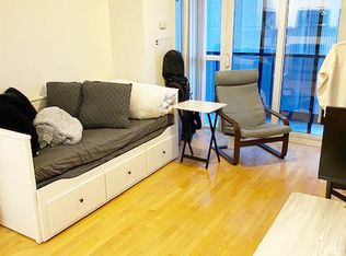 25 Carlton St #1201, Toronto, ON M5B1L4