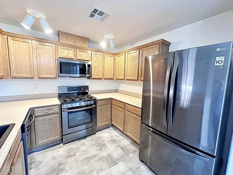 6680 Abruzzi Dr #103 — Photo 9