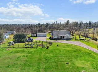 17187 Flowers Ln, Anderson, CA 96007