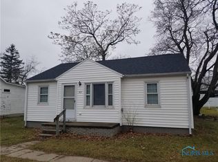 427 N Oak St, Edgerton, OH 43517