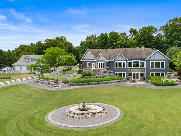600 City Hill Rd, Penn Yan, NY 14527