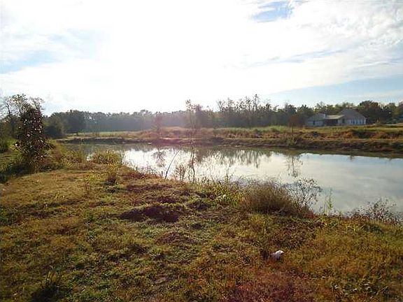 3rd image of 202 Bayou Lake Dr