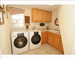 4th image of 405 Woldunn Cir