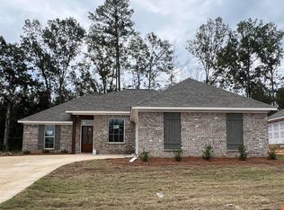 215 Hemingway Cir, Canton, MS 39046