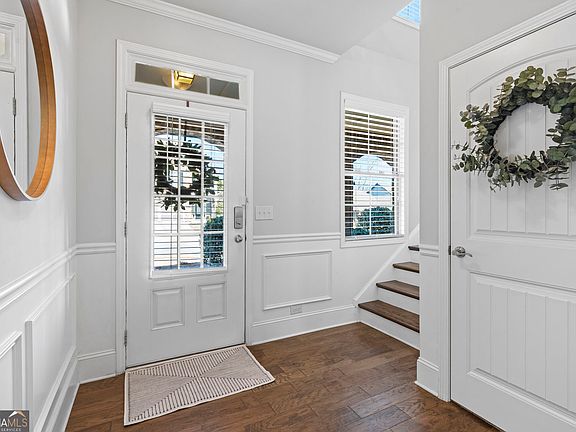 3rd image of 6647 Rivergreen Rd