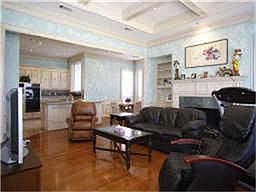 5th image of 2128 Creekside Cir S