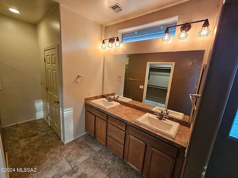 6652 W Fishermans Dr — Photo 31