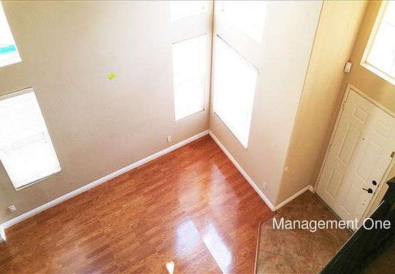 4th image of 25880 Jumano Dr