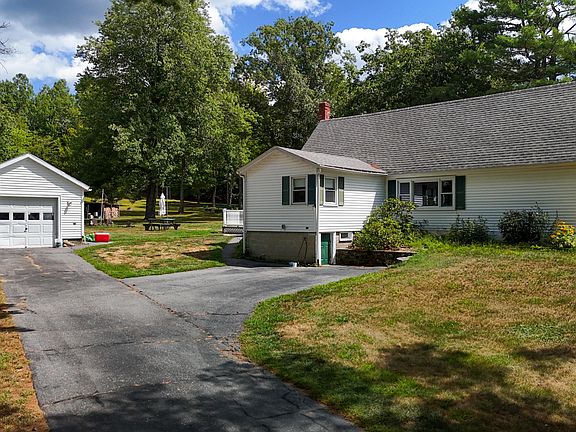 3rd image of 235 Ferry Road