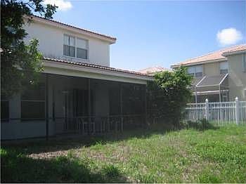 4th image of LE Chalet Blvd Ofc 4956-12