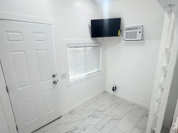 (undisclosed Address), Oakley, CA 94561