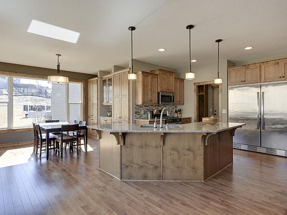 5th image of 5480 Orchid Ln N