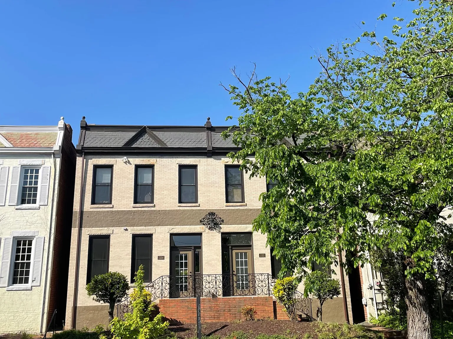 1322 W Main St — Photo 3