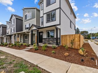 1516 N Chehalis Ln, Newberg, OR 97132