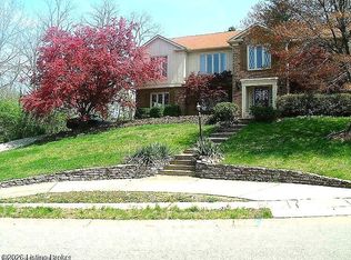 2311 Fallsview Rd, Indian Hills, KY 40207