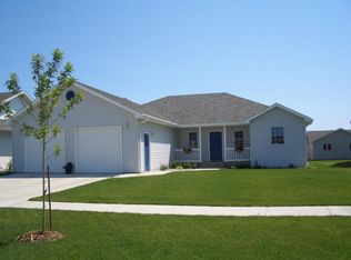 3755 Mulberry Dr, Grand Forks, ND 58201