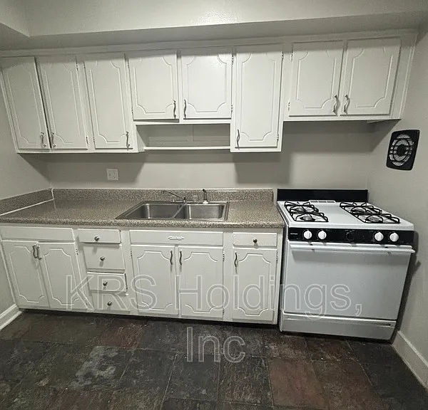 2758 Goolsby Ave — Photo 5