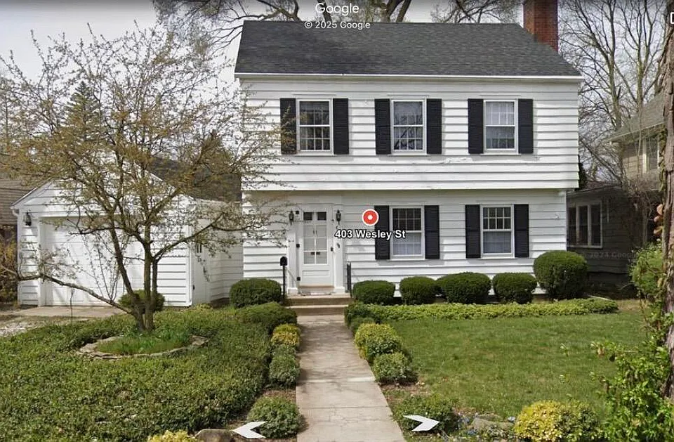 403 Wesley St