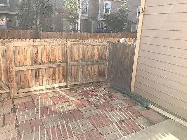 2 bed, 1.5 bath, 1102 sqft, $2,100 — Photo 2