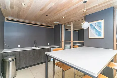 Rented by Artur Gutman, LREB