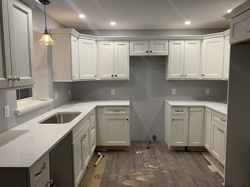 2nd image of 35 Whippoorwill Way #13