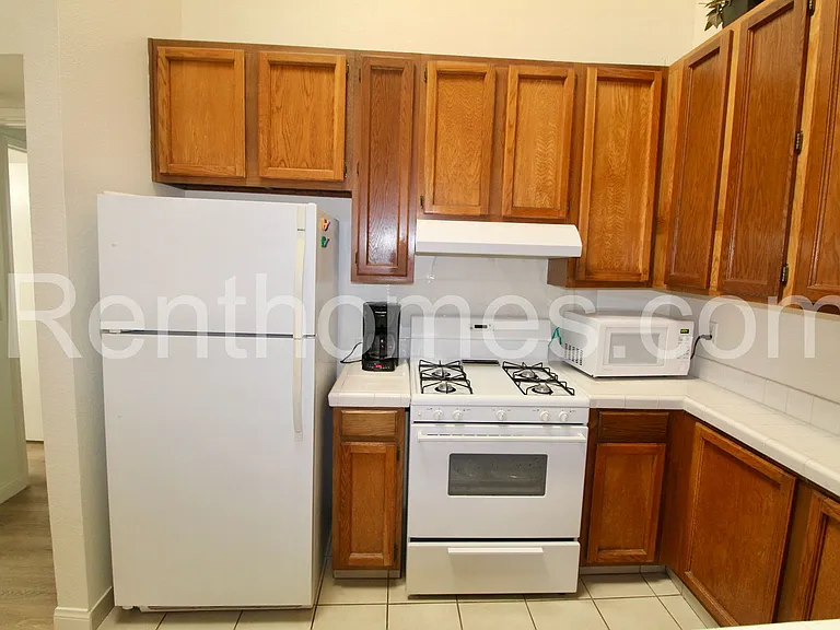 9916 Scripps Westview Way #264 — Photo 5