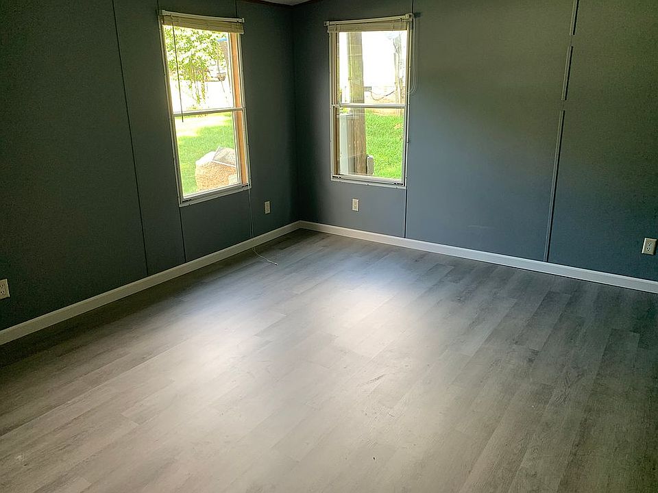 1st image of 138 Tori Kait Ln