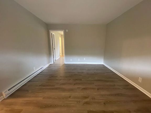 3rd image of 276 White Bridge Pike APT 54