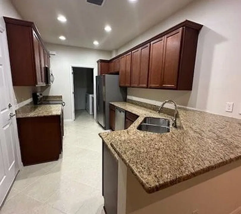 1143 N Community Dr