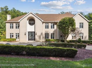 4 Beaver Hill Rd, Morganville, NJ 07751