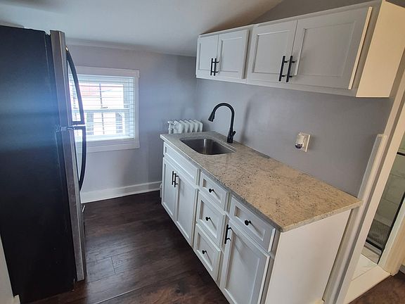 4th image of 865 Hollins St APT 3