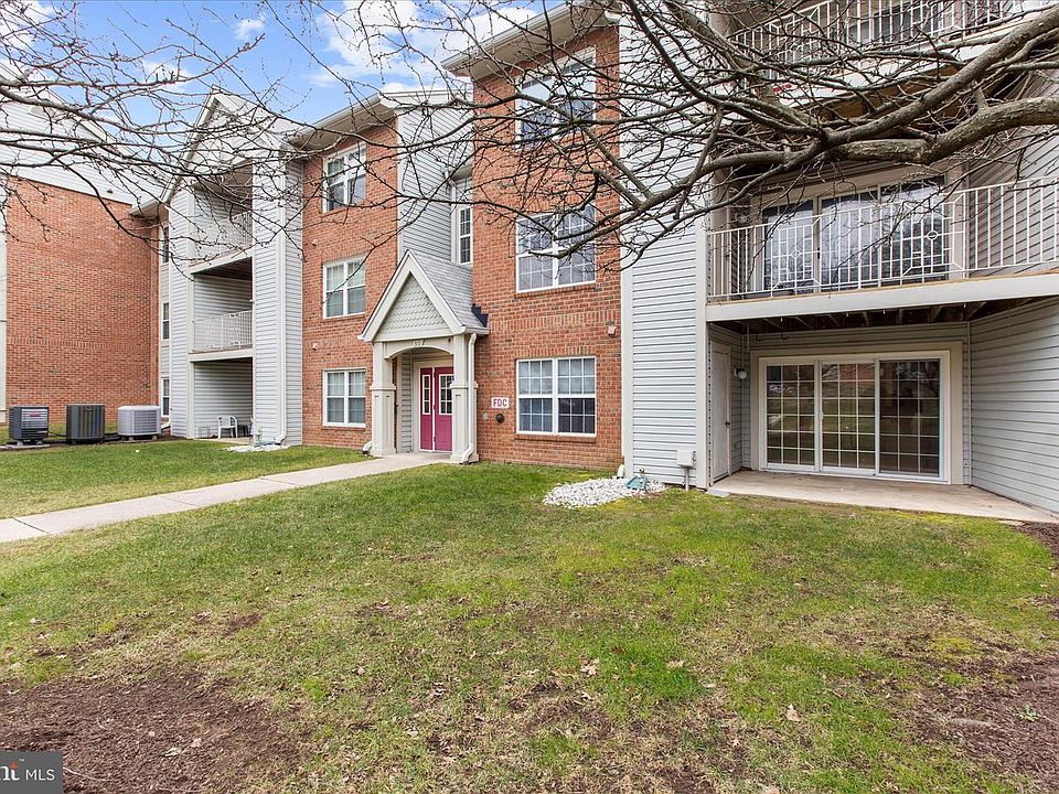 1st image of 310 Blue Water Ct Unit 101