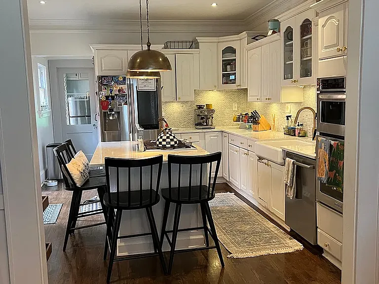 1308 N Highland Ave NE — Photo 5