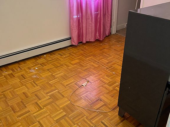 3rd image of 190 Quincy Ave Floor 1