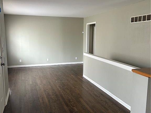4th image of 6300 E 102nd St